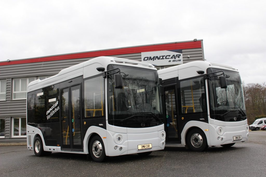 Minibus électriques Omnicar sont disponibles à l'essai