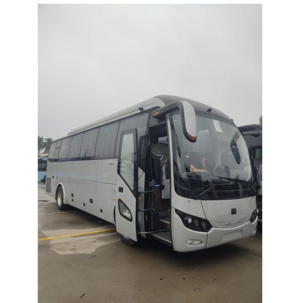 Autocar KingLong C10 Tourisme 10 mètres 43 places