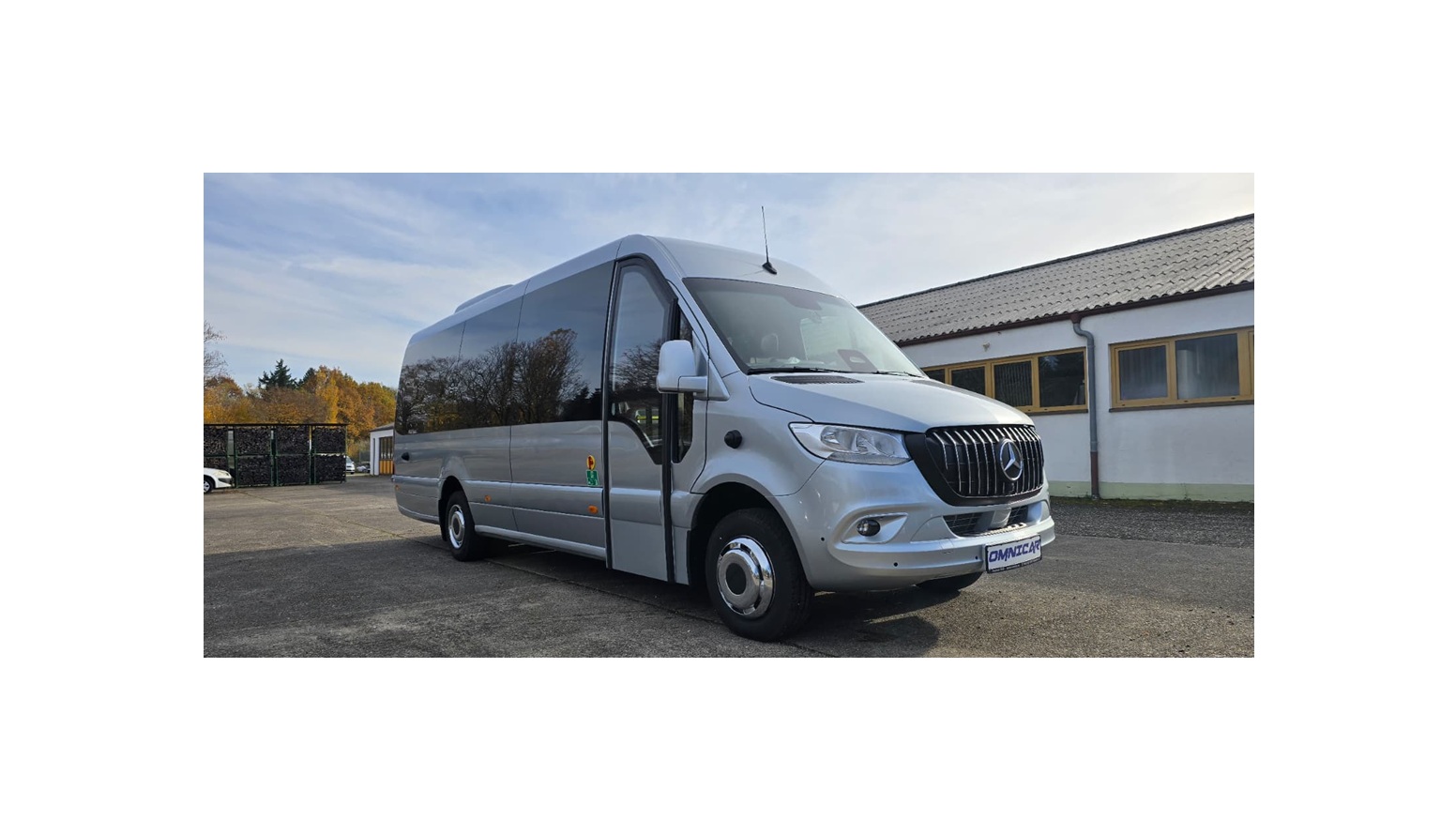 Minicar Mercedes Sprinter 24 places tourisme coffre Minicar Mercedes Sprinter 24 places tourisme coffre